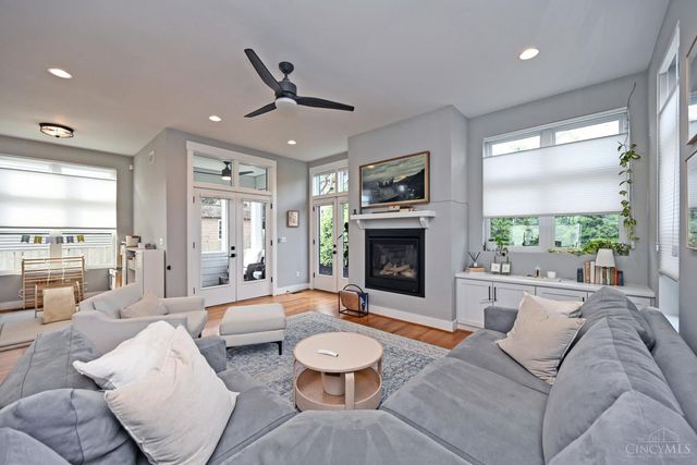 3725 Maple Park Avenue, Cincinnati, OH 45209