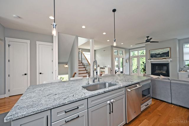 3725 Maple Park Avenue, Cincinnati, OH 45209