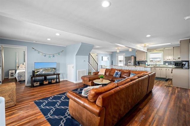 108 Ponchartrain Court, Dauphin Island, AL 36528