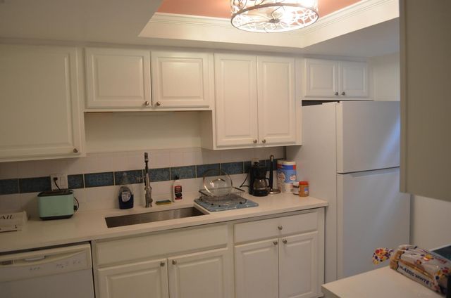 658 NE 6th Court E E, Boynton Beach, FL 33435