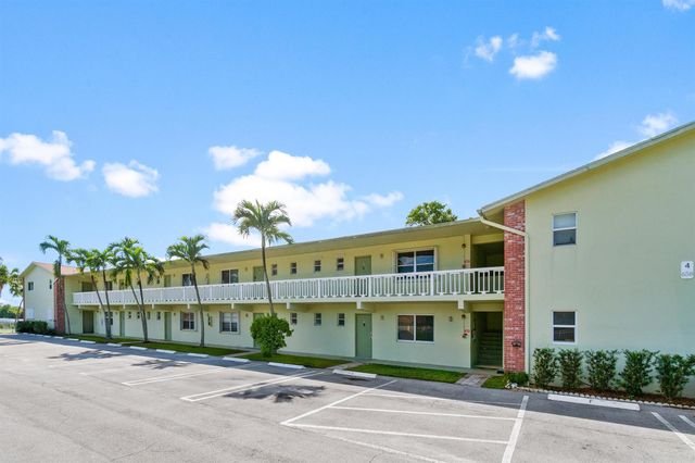 658 NE 6th Court E E, Boynton Beach, FL 33435