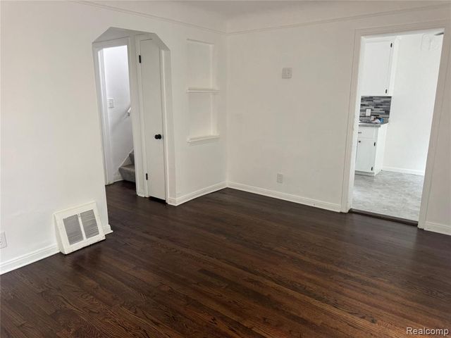 9606 Chatham, Detroit, MI 48239