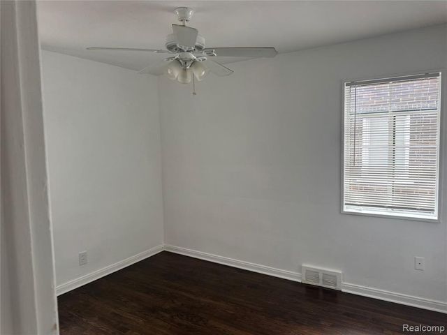 9606 Chatham, Detroit, MI 48239