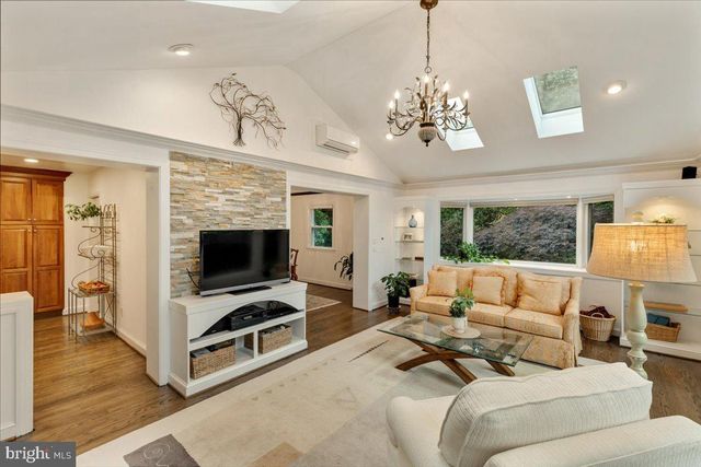 6225 KELLOGG DR, Mclean, VA 22101