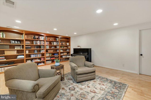 6225 KELLOGG DR, Mclean, VA 22101
