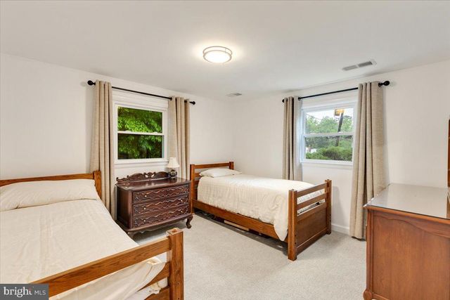 6225 KELLOGG DR, Mclean, VA 22101