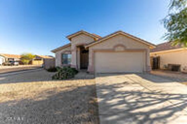 4915 W Burgess Lane, Laveen, AZ 85339