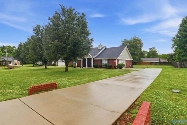 104 Autumn Glaze Drive, Meridianville, AL 35759