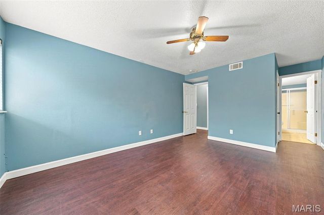 1465 Heritage Landing 104, St Charles, MO 63303