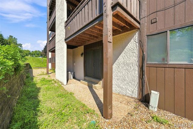 1465 Heritage Landing 104, St Charles, MO 63303