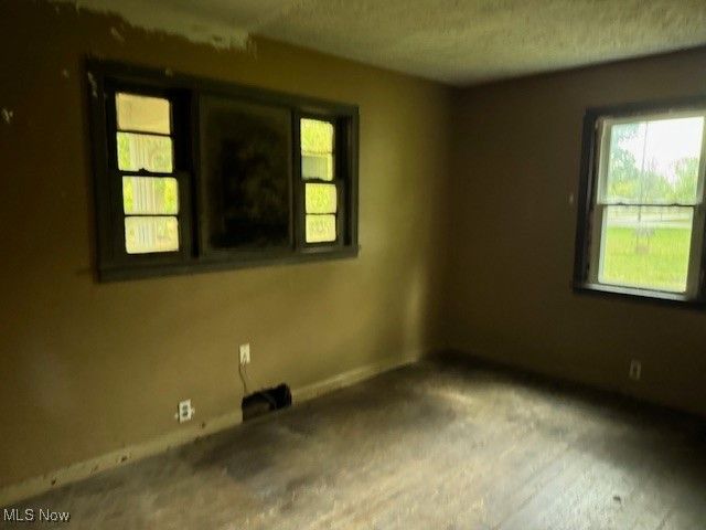 1185 Townsend Avenue, Youngstown, OH 44505