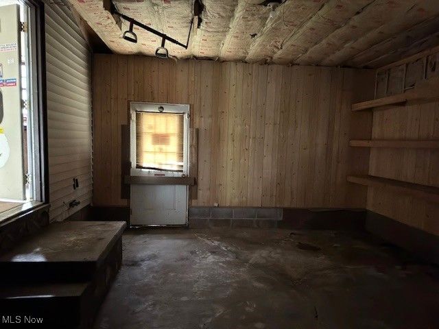 1185 Townsend Avenue, Youngstown, OH 44505