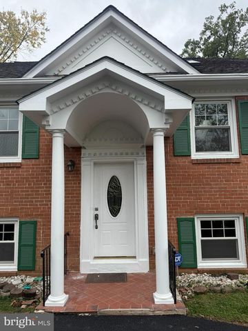 5405 BROOKLAND RD, Alexandria, VA 22310