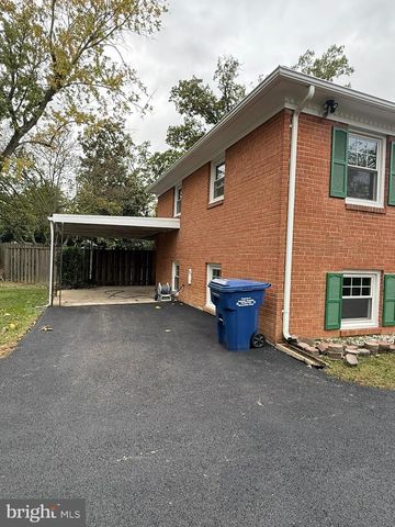 5405 BROOKLAND RD, Alexandria, VA 22310
