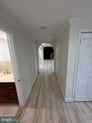5405 BROOKLAND RD, Alexandria, VA 22310