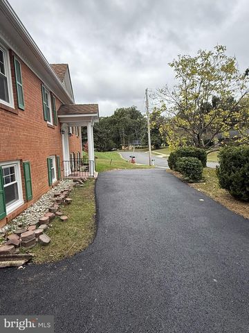 5405 BROOKLAND RD, Alexandria, VA 22310