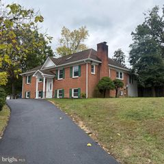 5405 BROOKLAND RD, Alexandria, VA 22310