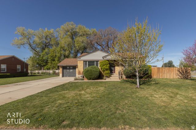 907 S TYLER AVE, Ogden, UT 84404