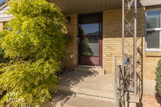 907 S TYLER AVE, Ogden, UT 84404