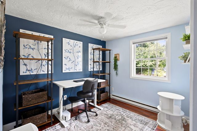19 Sawdy Pond Avenue, Tiverton, RI 02878
