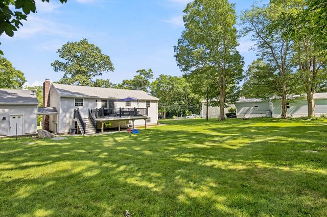 19 Sawdy Pond Avenue, Tiverton, RI 02878