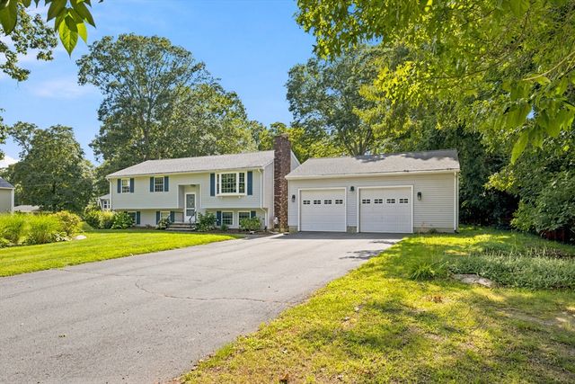 19 Sawdy Pond Avenue, Tiverton, RI 02878