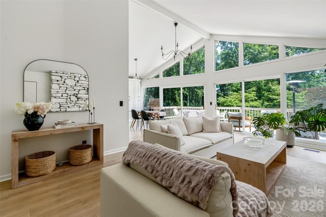 336 Sky Lake Drive, Hendersonville, NC 28739
