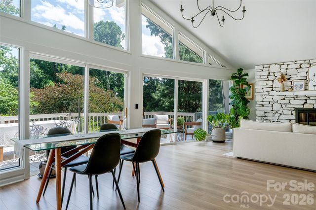 336 Sky Lake Drive, Hendersonville, NC 28739