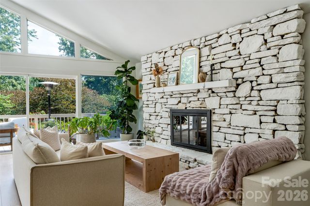 336 Sky Lake Drive, Hendersonville, NC 28739