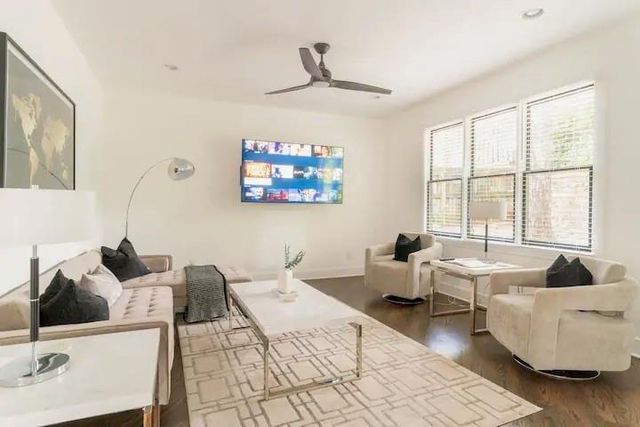 1560 New NE Street, Atlanta, GA 30307