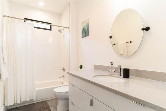 1560 New NE Street, Atlanta, GA 30307