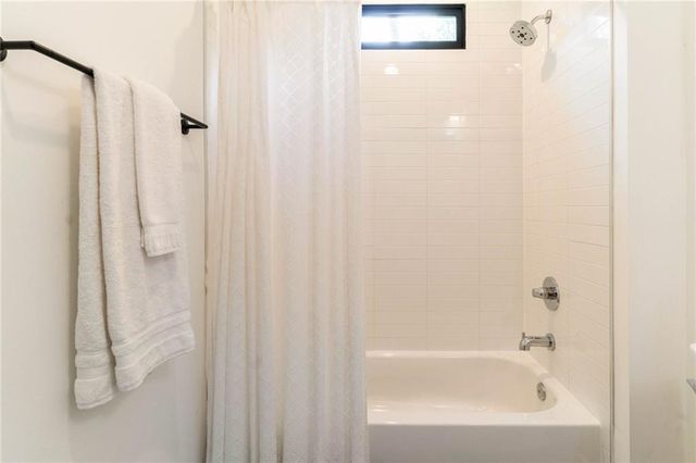 1560 New NE Street, Atlanta, GA 30307