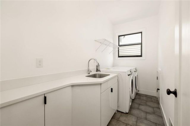 1560 New NE Street, Atlanta, GA 30307