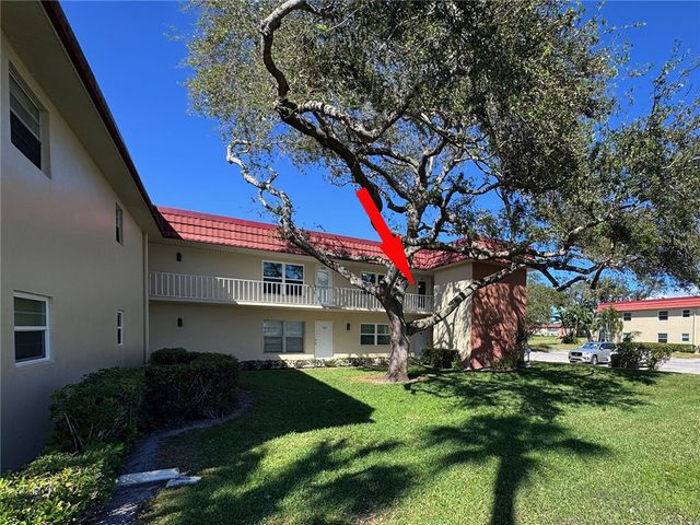 85 Crooked Tree Lane 201, Vero Beach, FL 32962