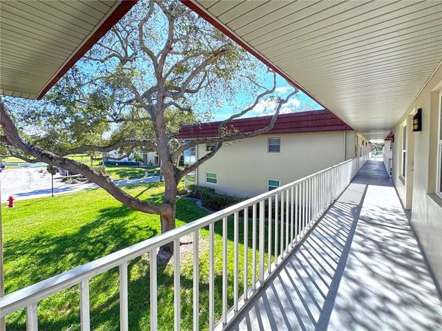 85 Crooked Tree Lane 201, Vero Beach, FL 32962