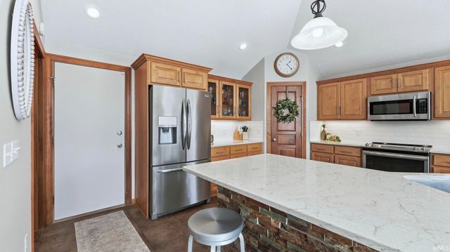 8405 Ashworth Court, Fort Wayne, IN 46818