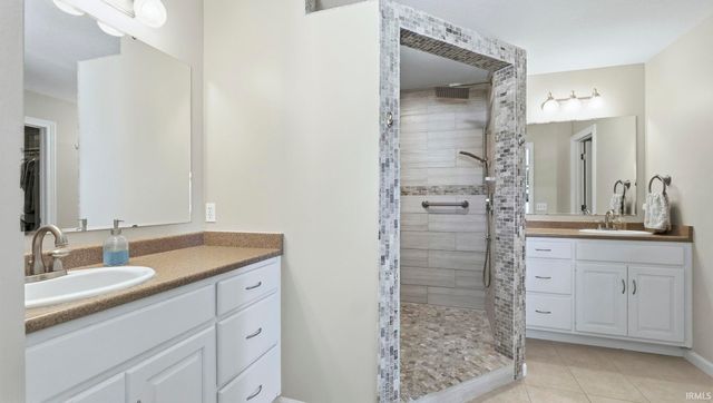 8405 Ashworth Court, Fort Wayne, IN 46818