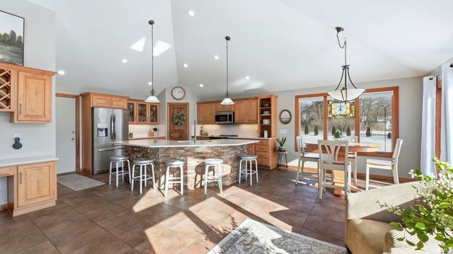 8405 Ashworth Court, Fort Wayne, IN 46818