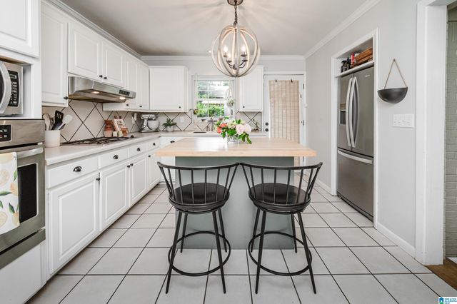 2120 HADEN STREET, Hoover, AL 35226