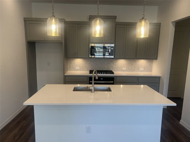 4512 Ward Street, North Richland Hills, TX 76180
