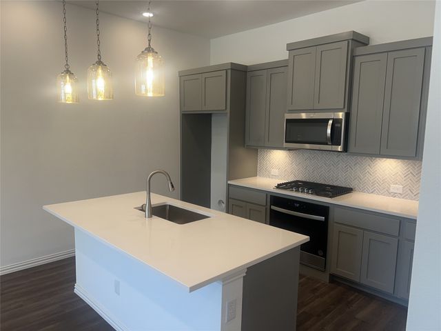 4512 Ward Street, North Richland Hills, TX 76180
