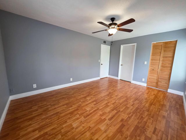 1109 Green Pine Boulevard H3, West Palm Beach, FL 33409