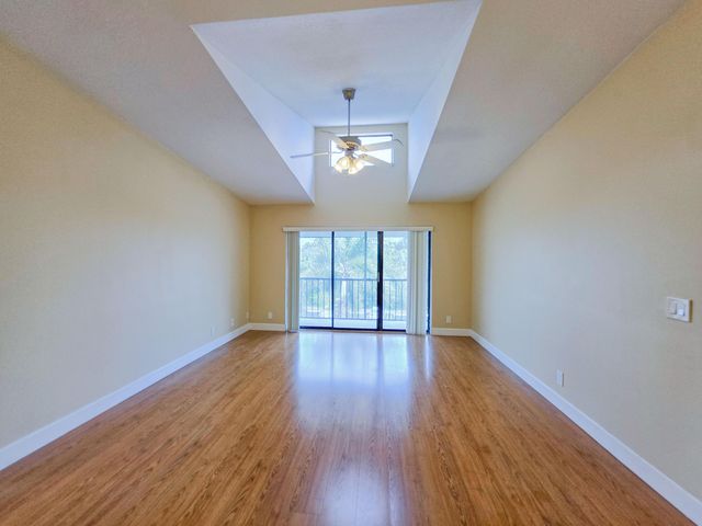 1109 Green Pine Boulevard H3, West Palm Beach, FL 33409