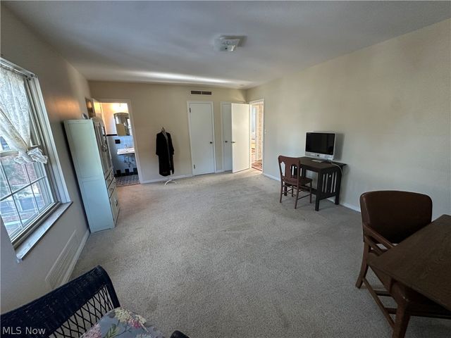 15875 Van Aken Boulevard, Shaker Heights, OH 44120