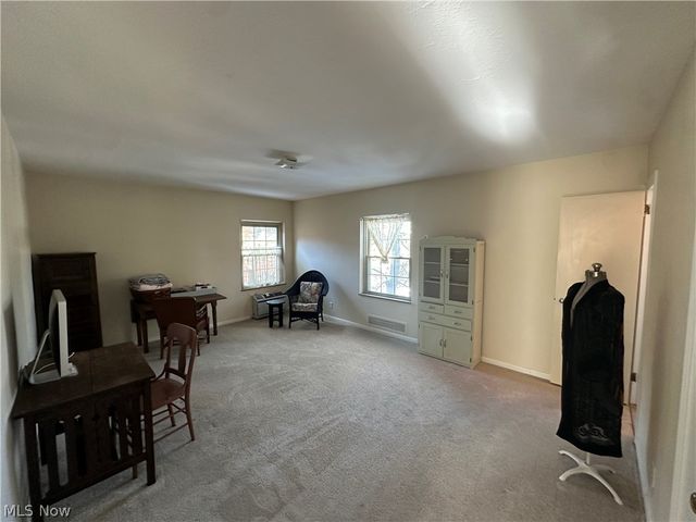 15875 Van Aken Boulevard, Shaker Heights, OH 44120