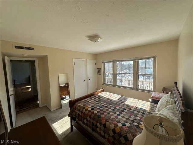 15875 Van Aken Boulevard, Shaker Heights, OH 44120