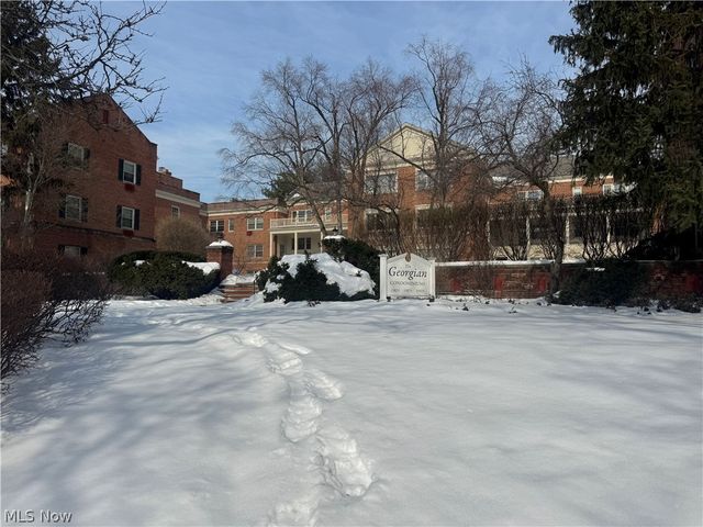 15875 Van Aken Boulevard, Shaker Heights, OH 44120