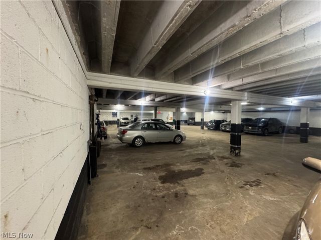 15875 Van Aken Boulevard, Shaker Heights, OH 44120