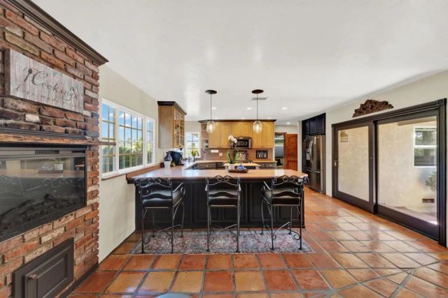 4605 Mayapan, La Mesa, CA 91941