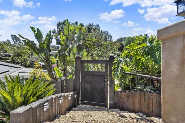 4605 Mayapan, La Mesa, CA 91941